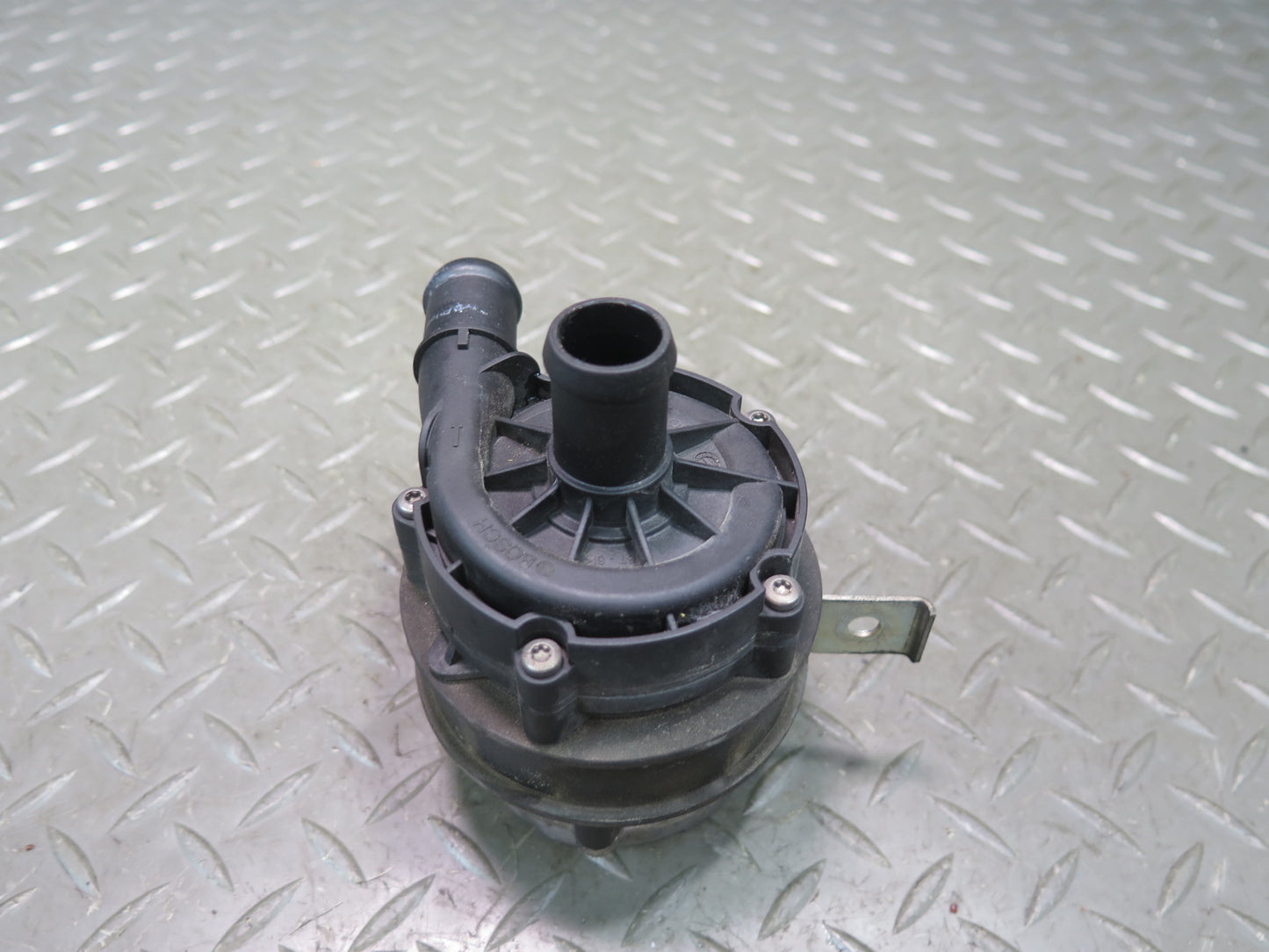 2014-2020 Maserati Ghibli M157 SQ4 3.0L Electric Water Coolant Auxiliary Pump