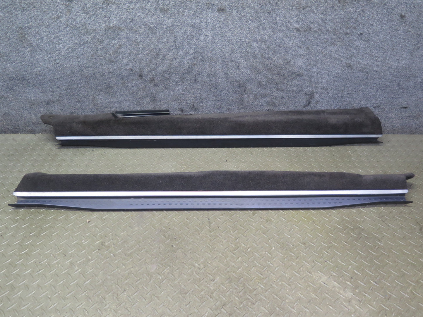 94-02 Mercedes R129 Sl-class Set of 2 Door Scuff Sill Plate Trim Panel Black OEM