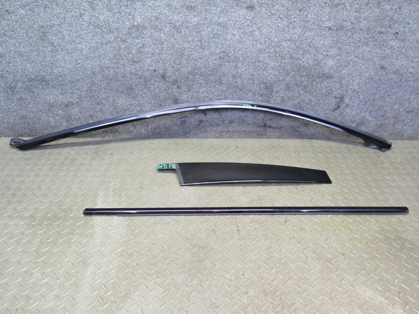 2006-2010 BMW E60 M5 535i Front Left Door Window Trim Molding Panel Set