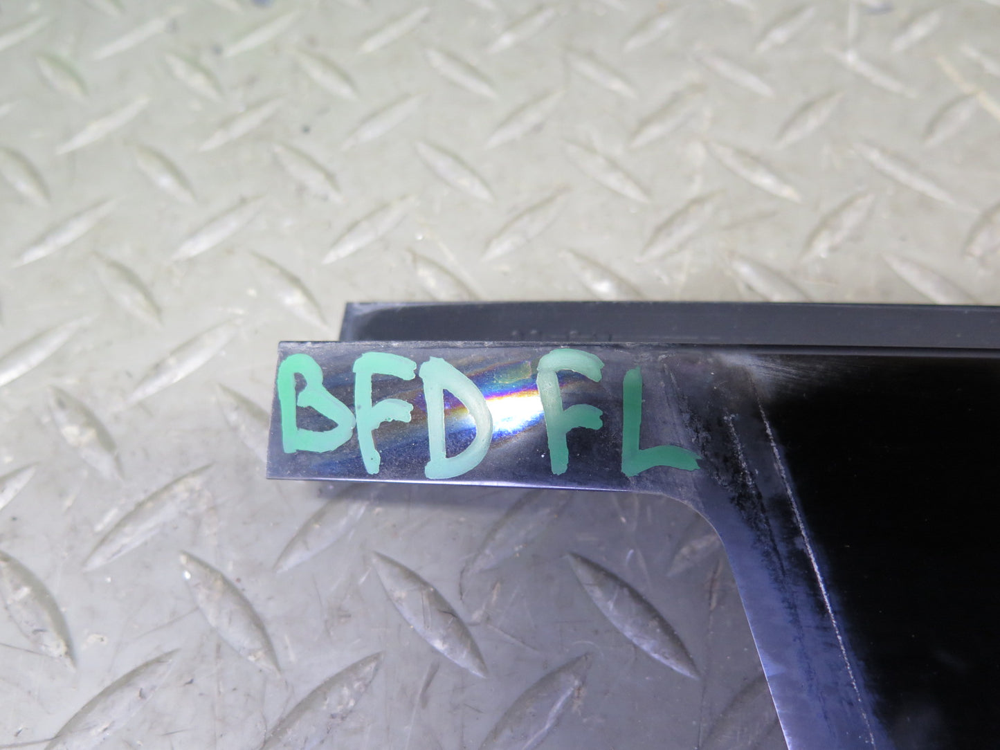 2006-2010 BMW E60 M5 535i Front Left Door Window Trim Molding Panel Set