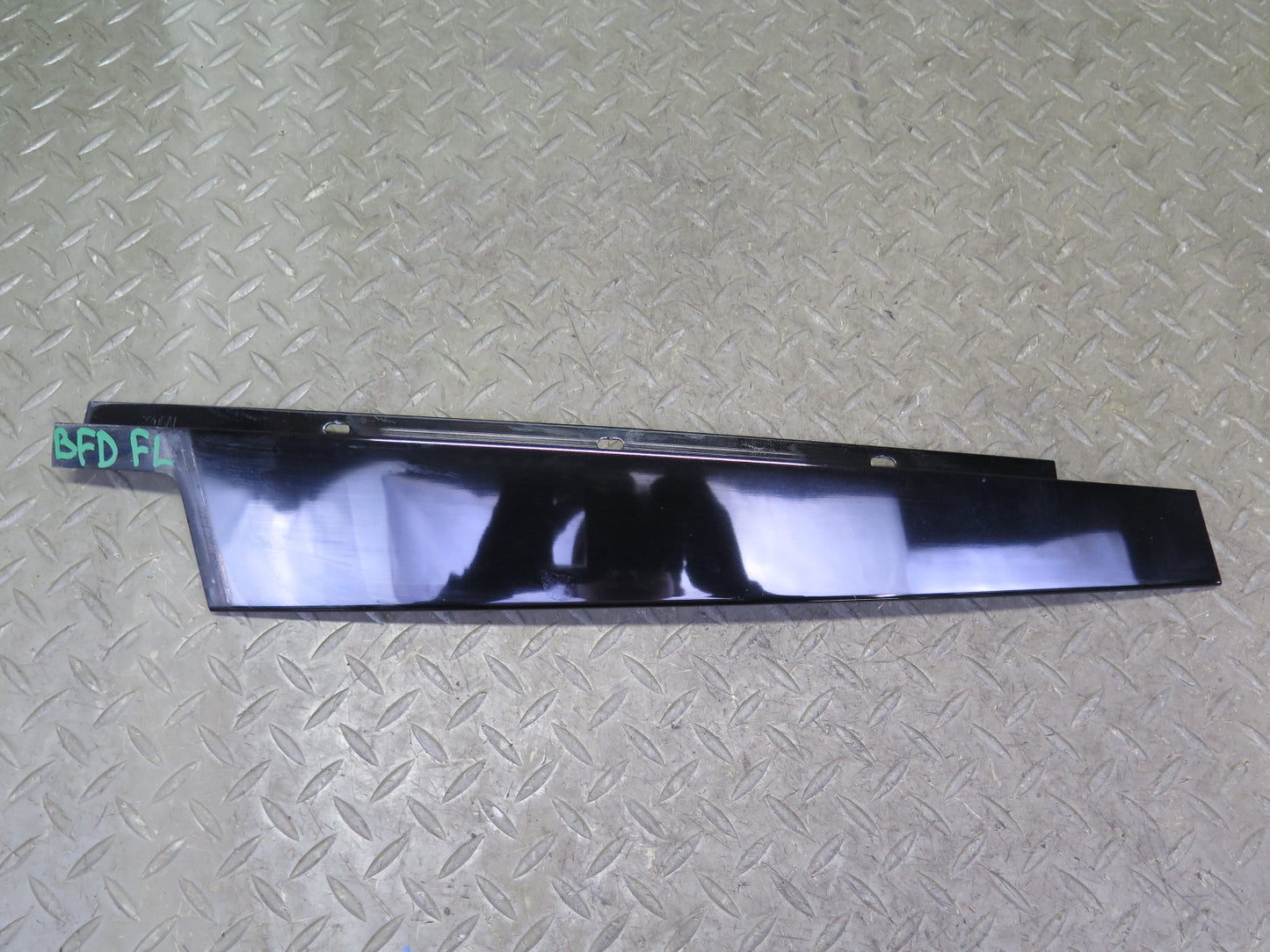 2006-2010 BMW E60 M5 535i Front Left Door Window Trim Molding Panel Set