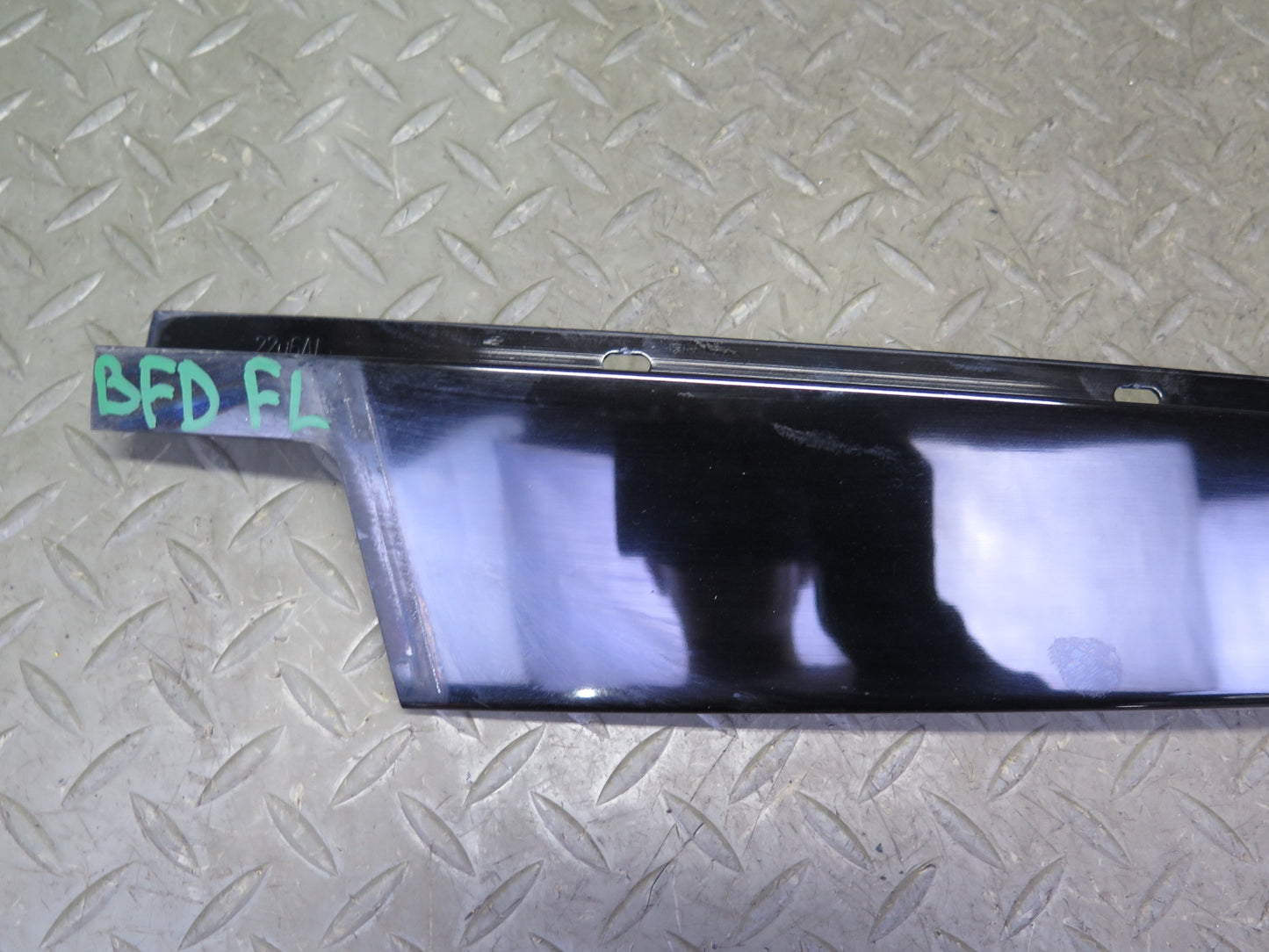 2006-2010 BMW E60 M5 535i Front Left Door Window Trim Molding Panel Set