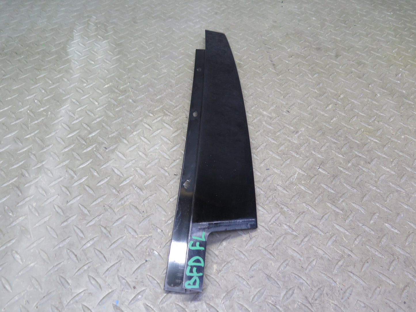 2006-2010 BMW E60 M5 535i Front Left Door Window Trim Molding Panel Set