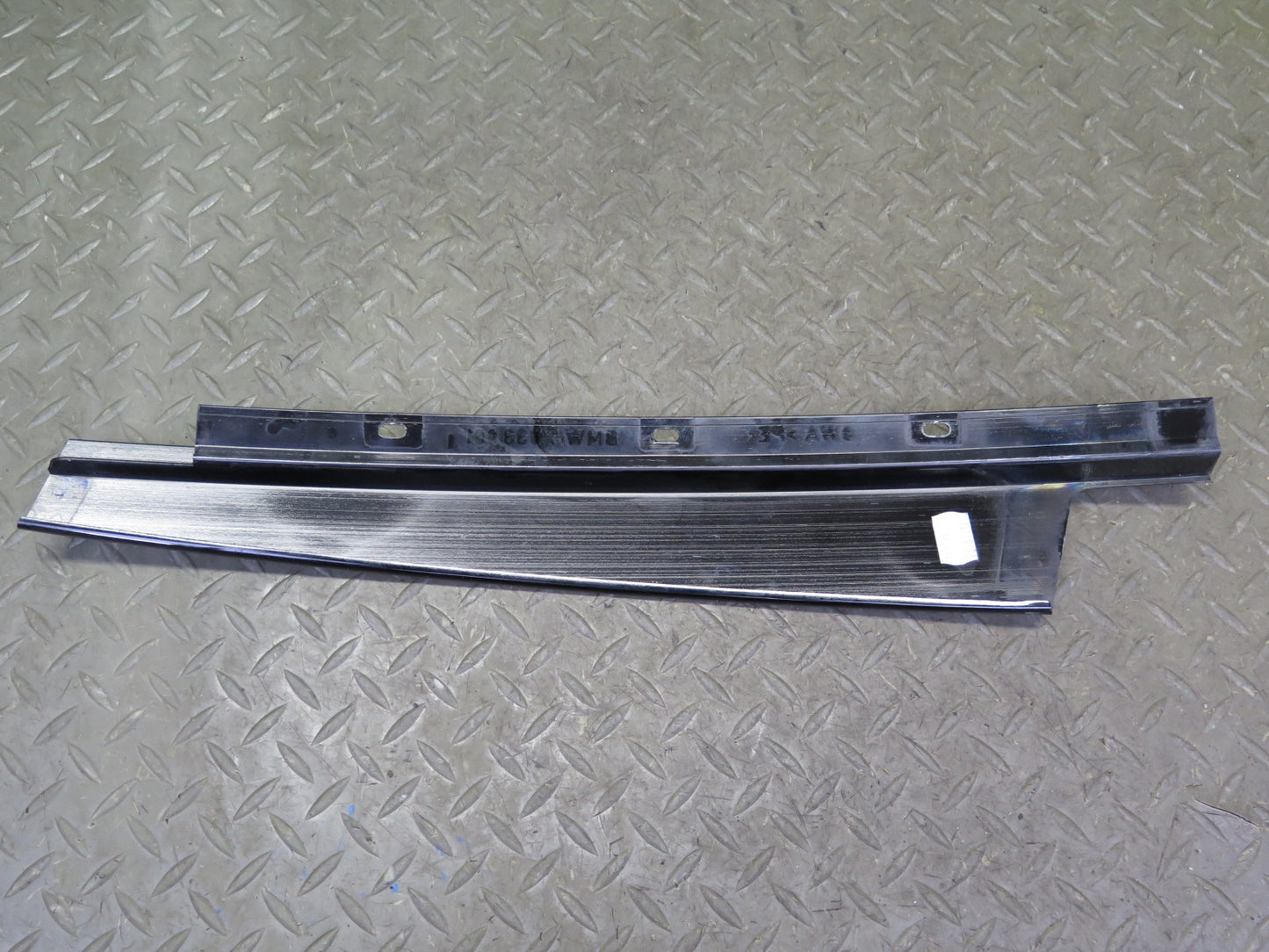 2006-2010 BMW E60 M5 535i Front Left Door Window Trim Molding Panel Set