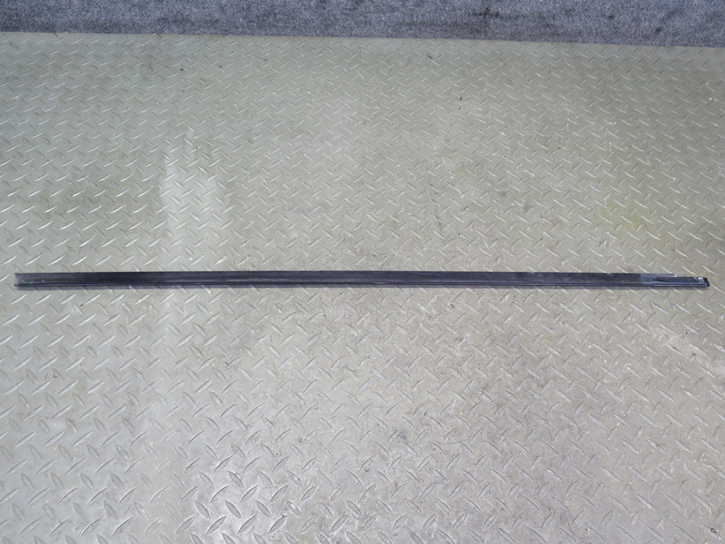 2006-2010 BMW E60 M5 535i Front Left Door Window Trim Molding Panel Set