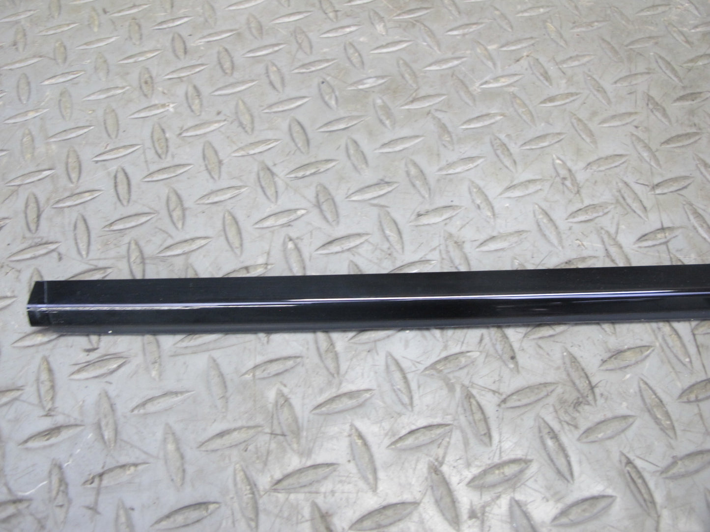 2006-2010 BMW E60 M5 535i Front Right Door Window Trim Molding Panel Set