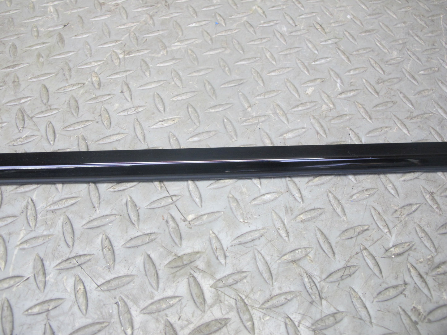 2006-2010 BMW E60 M5 535i Front Right Door Window Trim Molding Panel Set