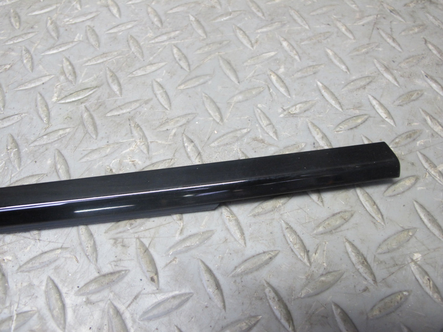2006-2010 BMW E60 M5 535i Front Right Door Window Trim Molding Panel Set
