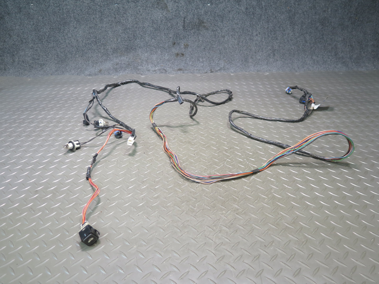 2004-2009 Cadillac XLR Rear Trunk Wire Harness