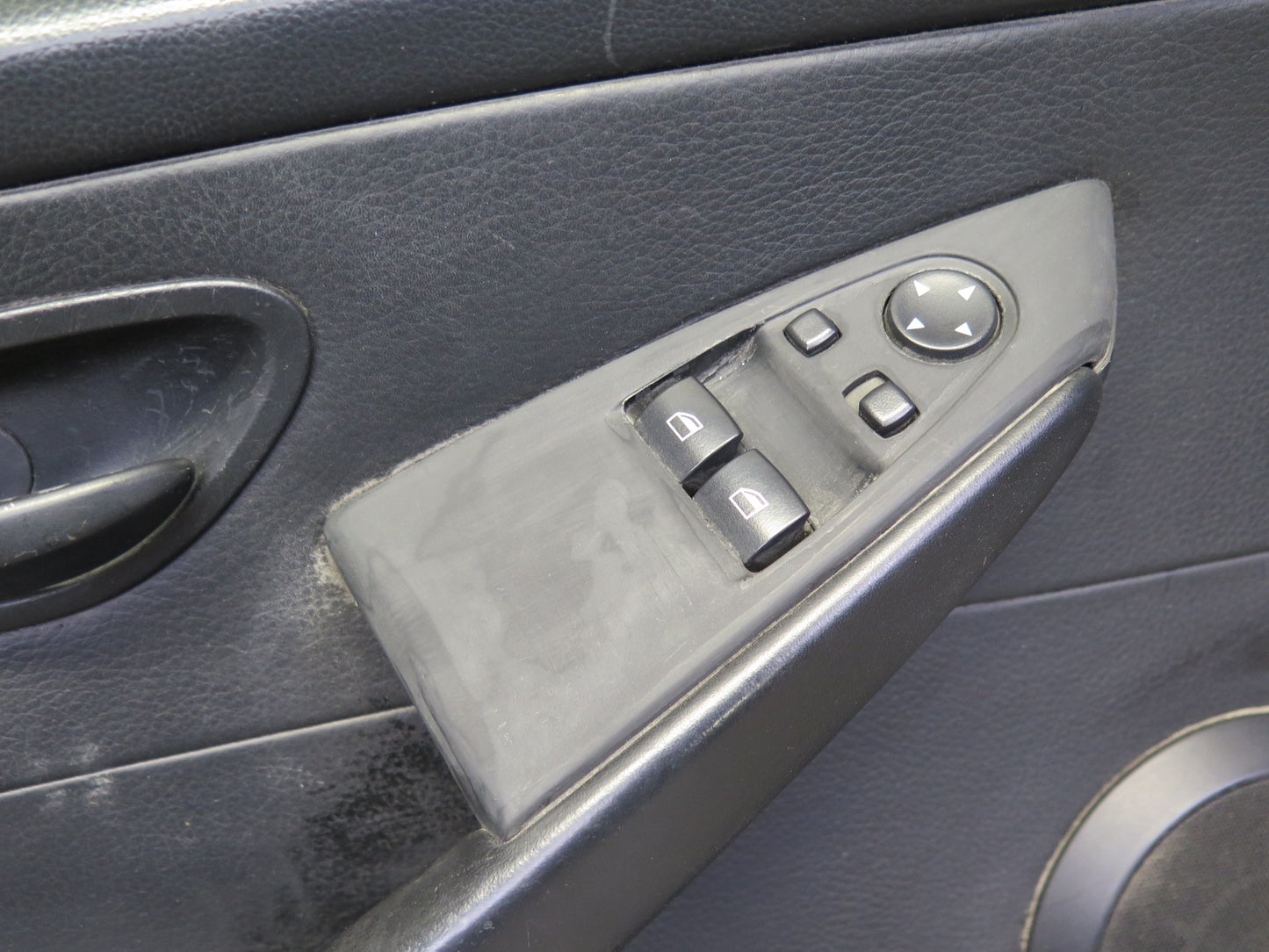 2006-2007 BMW E63 E64 M6 Left Door Interior Trim Cover Panel Black