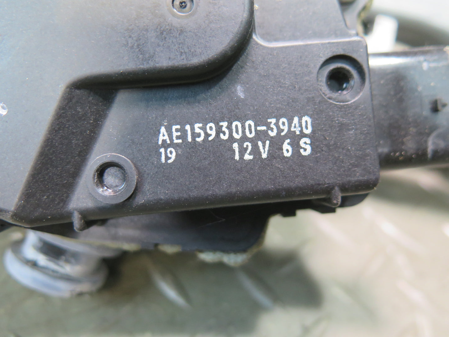 2014-2018 BMW F15 X5 Windshield Wiper Transmission Linkage w Motor 7292653
