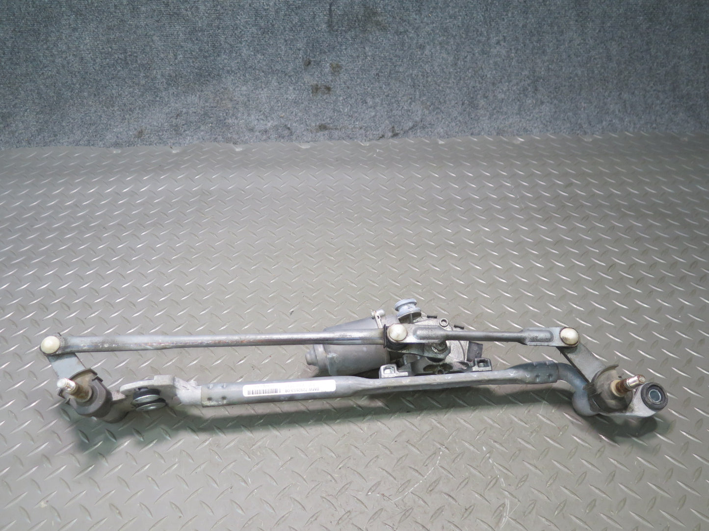 2014-2018 BMW F15 X5 Windshield Wiper Transmission Linkage w Motor 7292653