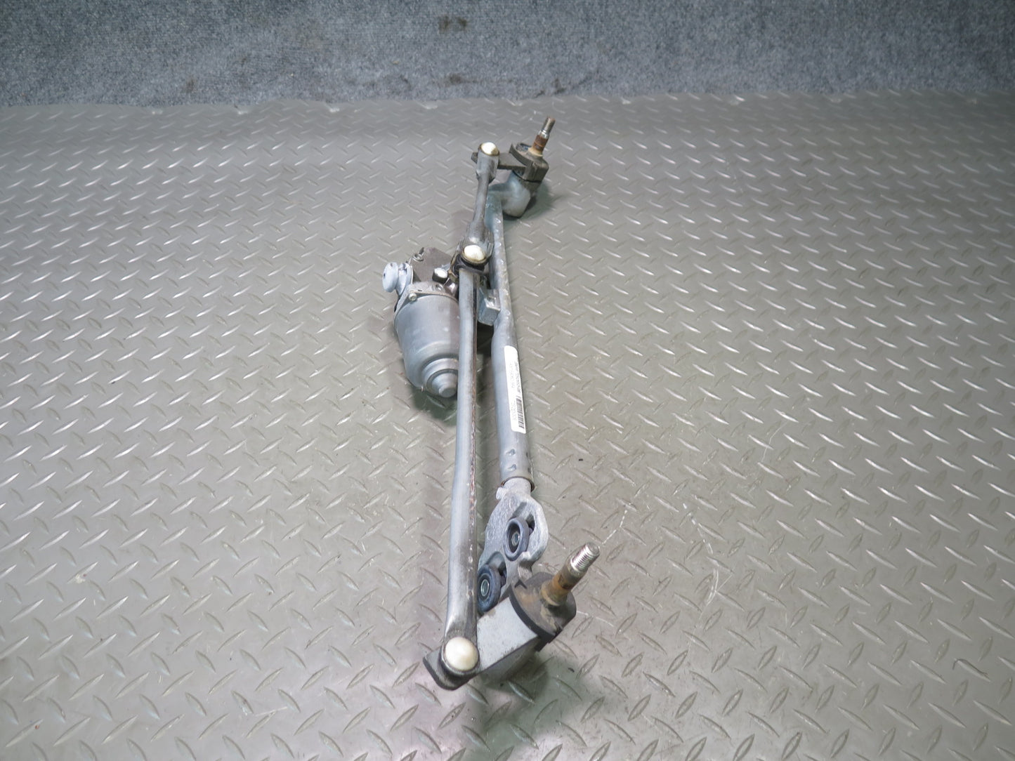 2014-2018 BMW F15 X5 Windshield Wiper Transmission Linkage w Motor 7292653