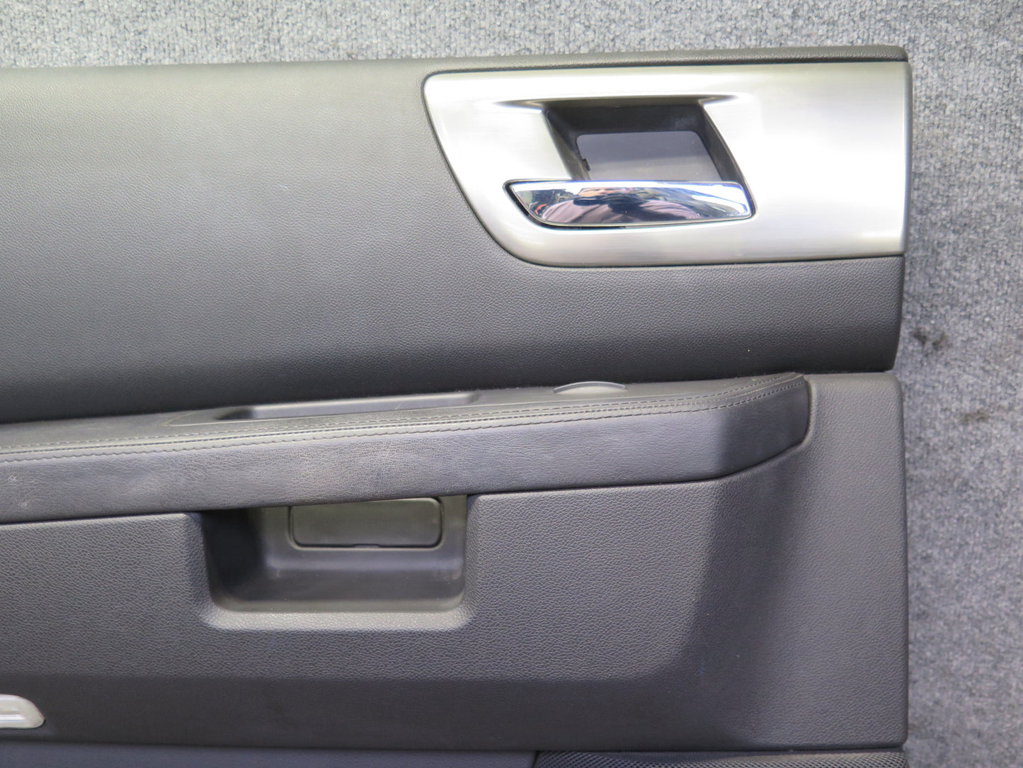 2008-2009 Hummer H2 Rear Left Door Interior Trim Cover Panel Ebony