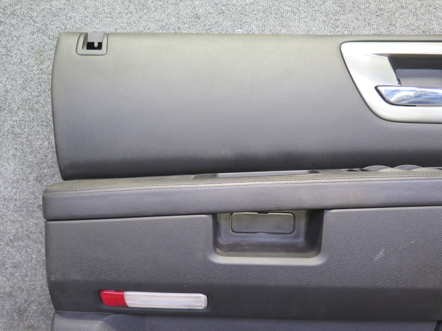 2008-2009 Hummer H2 Front Left Door Interior Trim Cover Panel Ebony