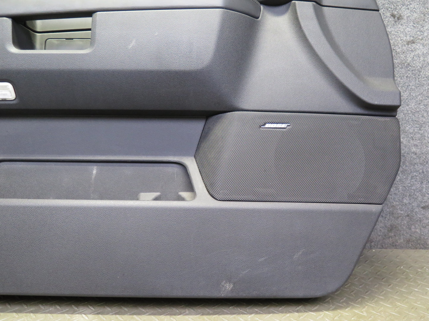 2008-2009 Hummer H2 Front Left Door Interior Trim Cover Panel Ebony