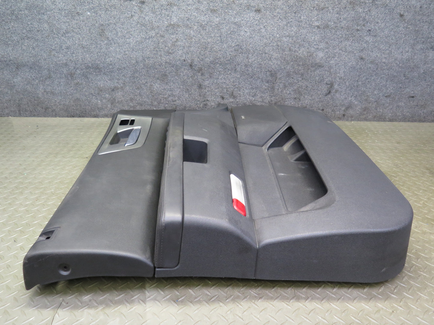 2008-2009 Hummer H2 Front Left Door Interior Trim Cover Panel Ebony