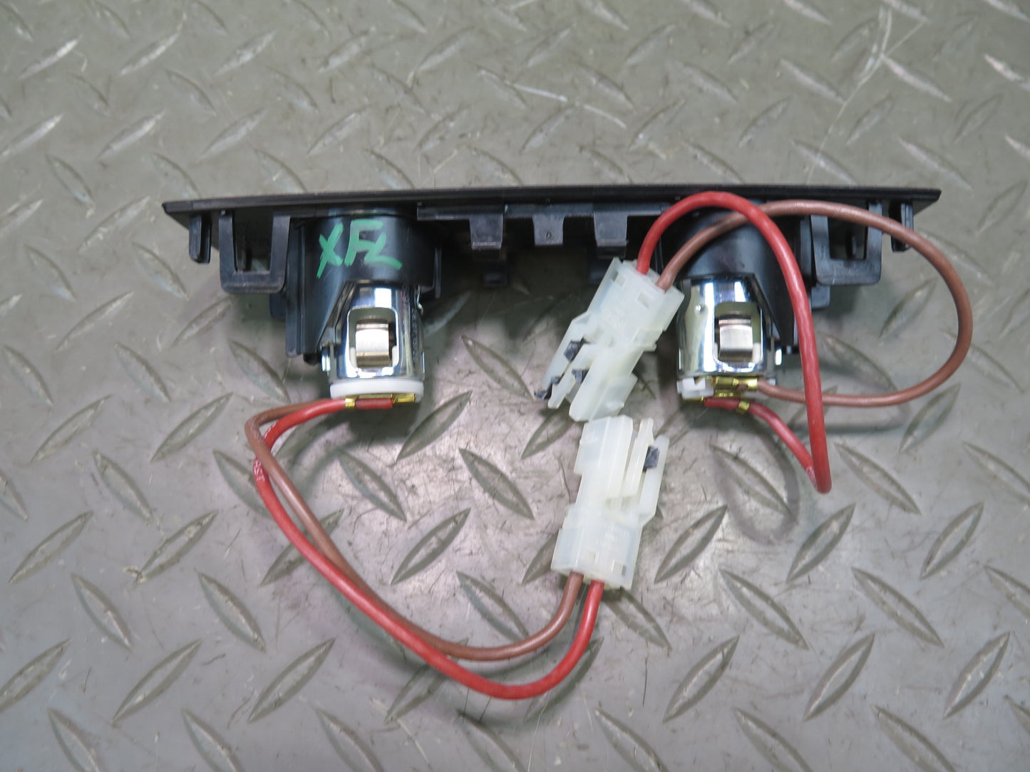 2014-2018 BMW F15 X5 Rear Center Console Power Outlet Socket 9252009