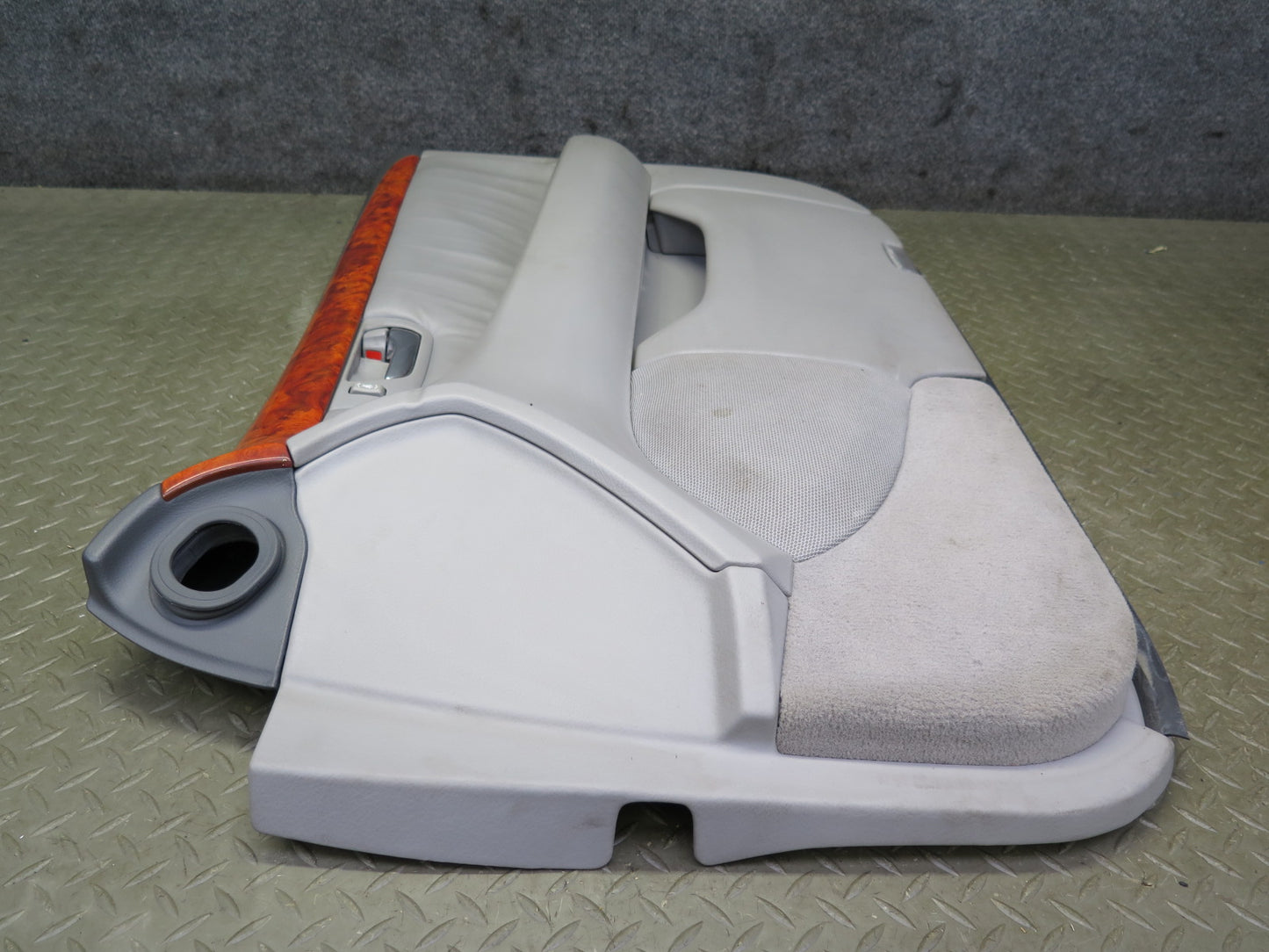 04-06 Lexus UCF30L LS430 Front Right Door Interior Trim Cover Panel Ash OEM