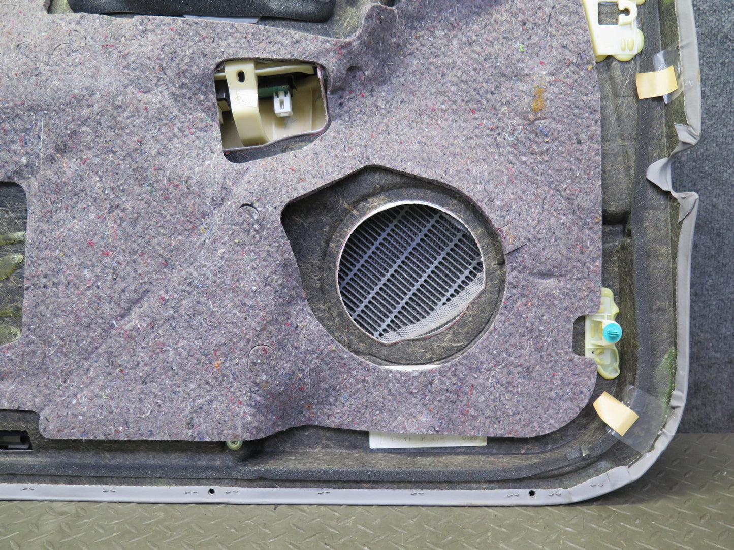 04-06 Lexus UCF30L LS430 Front Right Door Interior Trim Cover Panel Ash OEM
