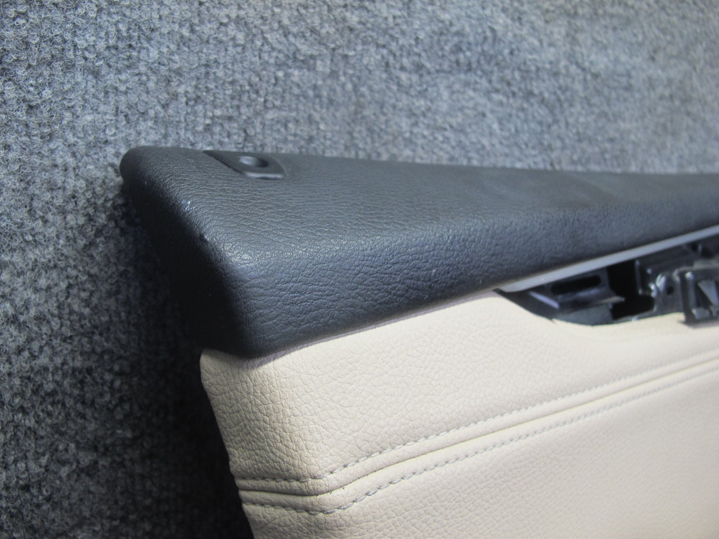 2014-2018 BMW F15 X5 Front Left Door Interior Trim Panel Cover w Window Switch