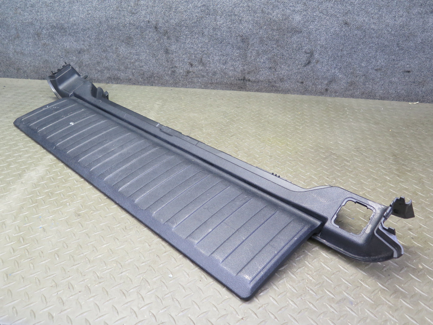 2014-2018 BMW F15 X5 Rear Trunk Cargo Loading Sill Flap Plate Cover Panel