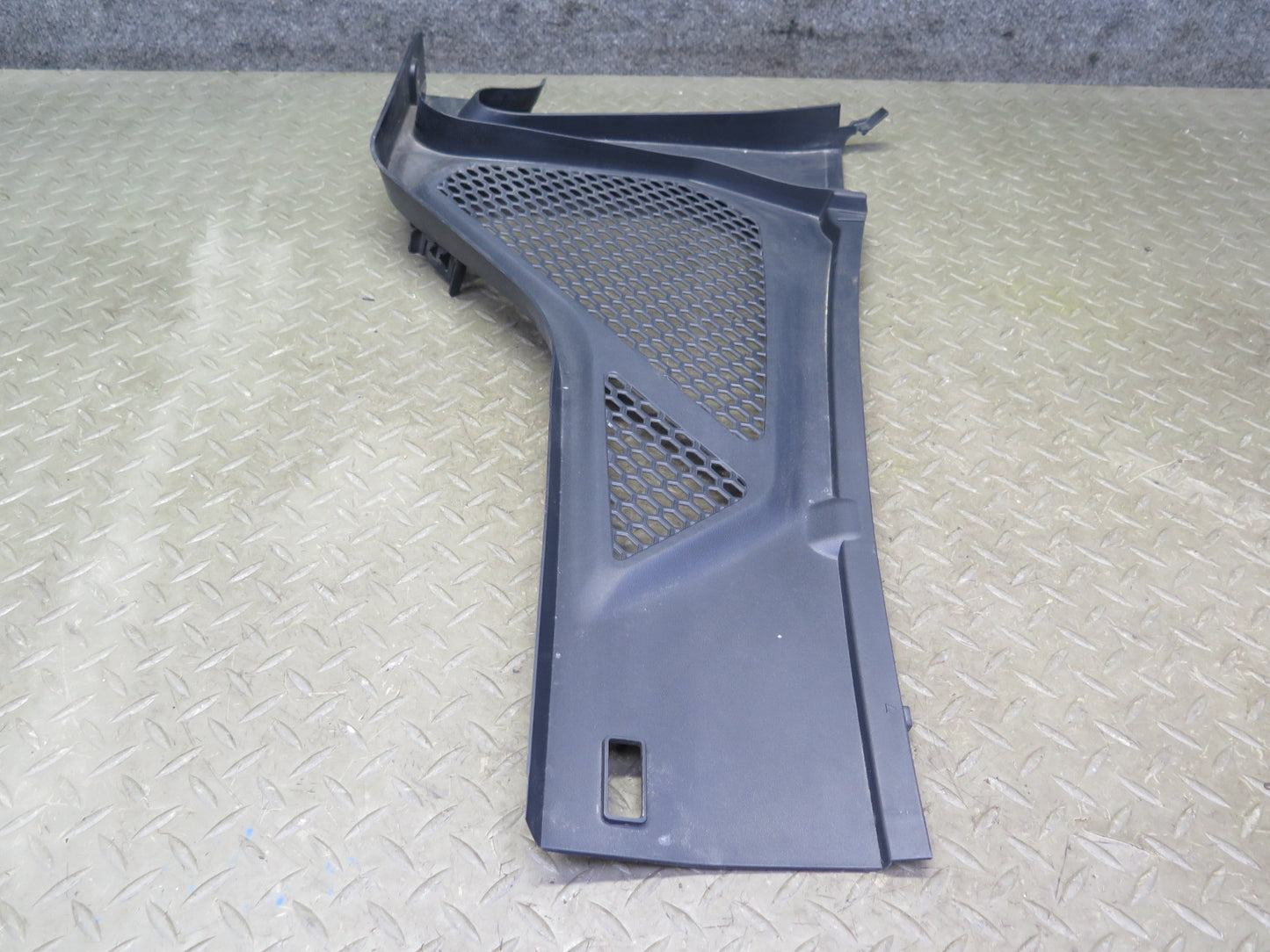 2014-2018 BMW F15 X5 Front Left & Right Windshield Vent Cowl Trim Panel Set of 2