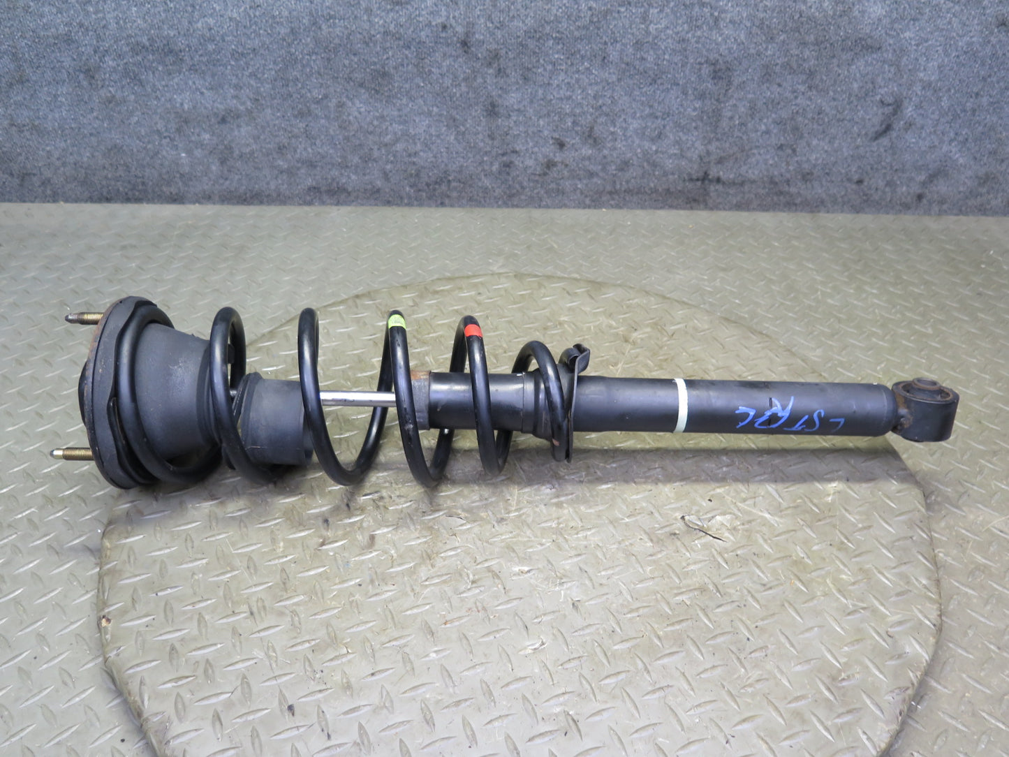 98-00 Lexus UCF20L LS400 RWD Set of 2 Rear Strut Shock Absorber OEM