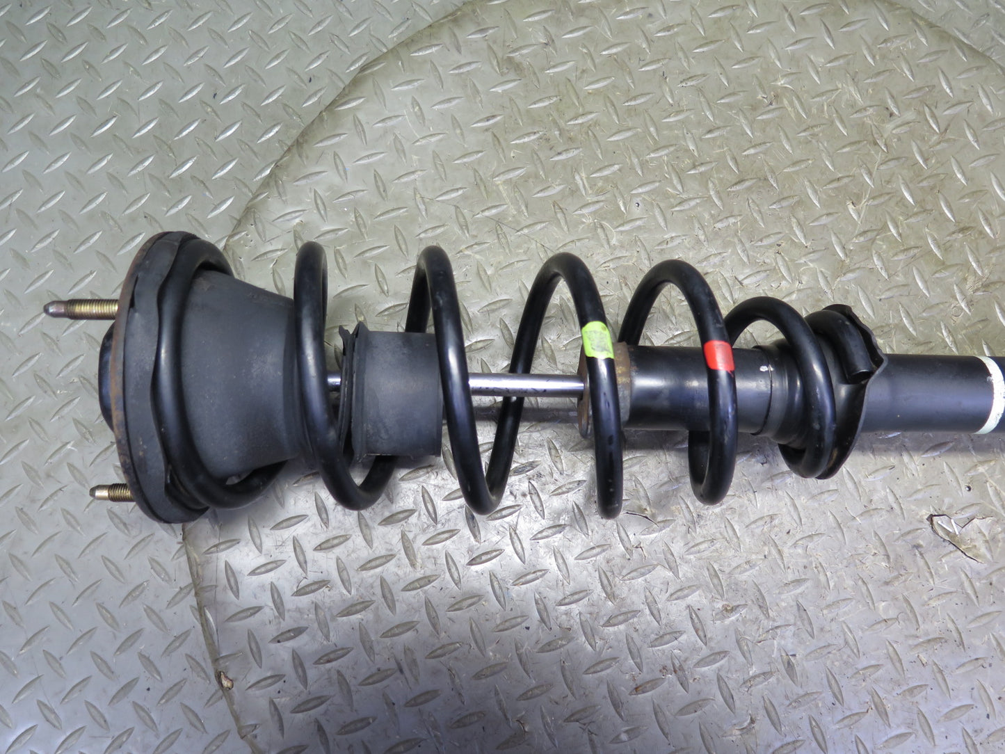 98-00 Lexus UCF20L LS400 RWD Set of 2 Rear Strut Shock Absorber OEM