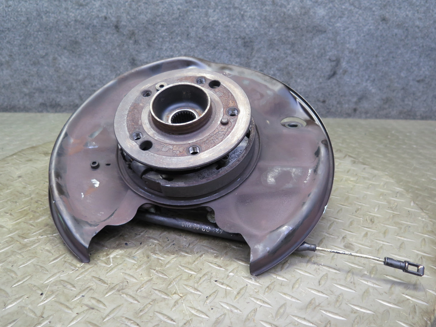 96-02 Mercedes R129 Sl-class Rear Right Spindle Knuckle Wheel Hub Bearing OEM