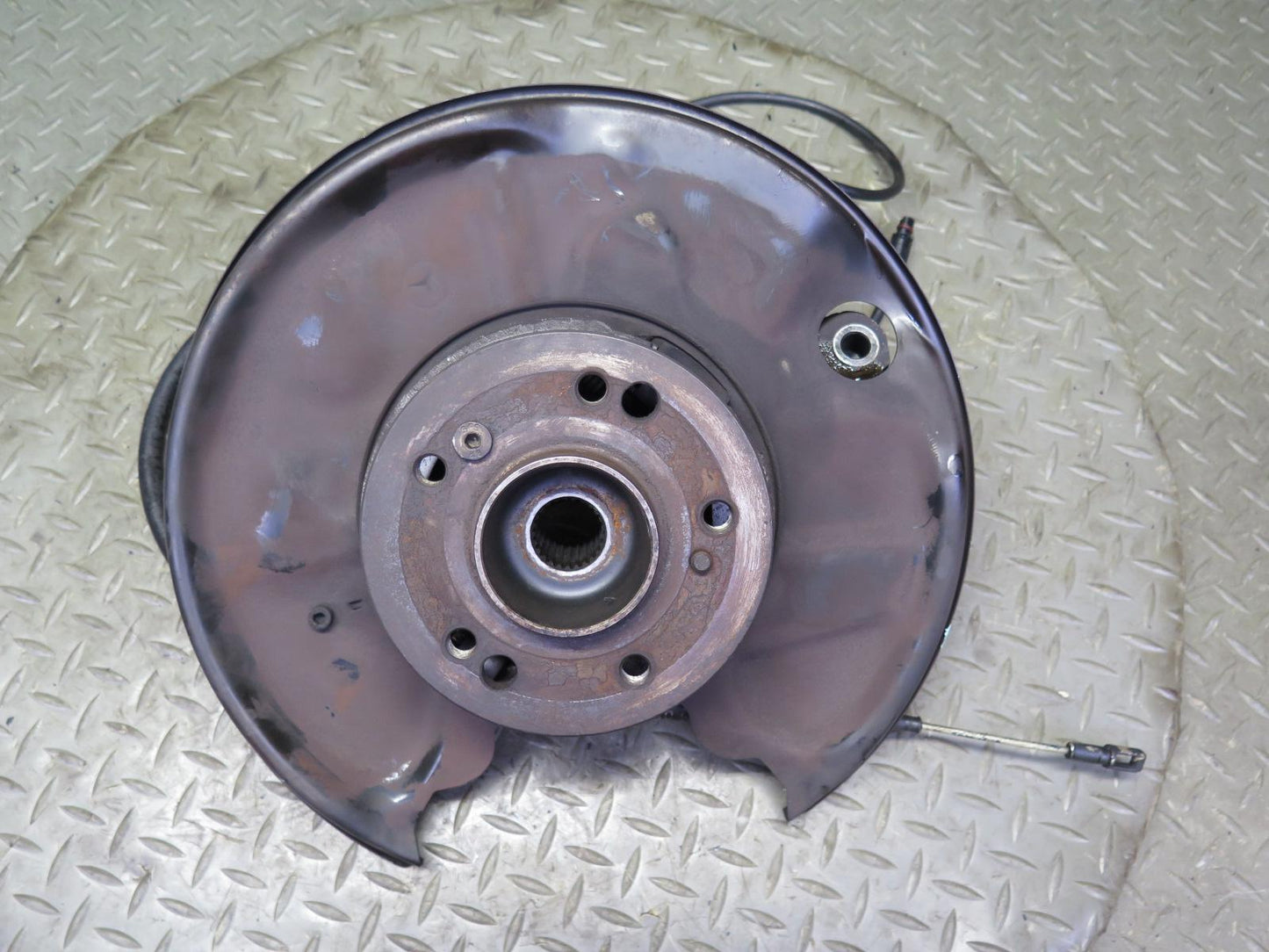 96-02 Mercedes R129 Sl-class Rear Right Spindle Knuckle Wheel Hub Bearing OEM