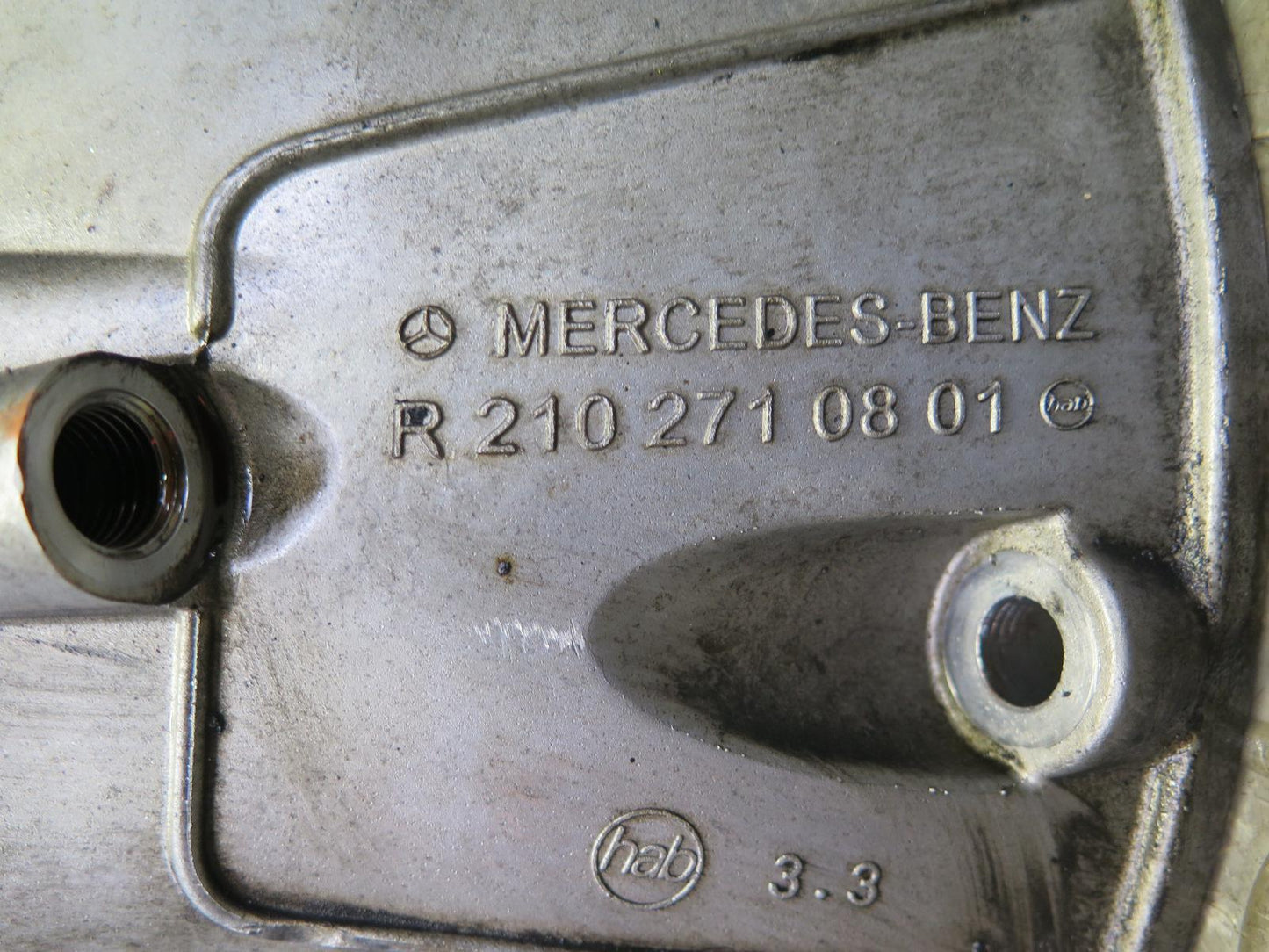 99-02 Mercedes R129 SL500 722.624 Automatic Transmission Bell Housing w Oil Pump