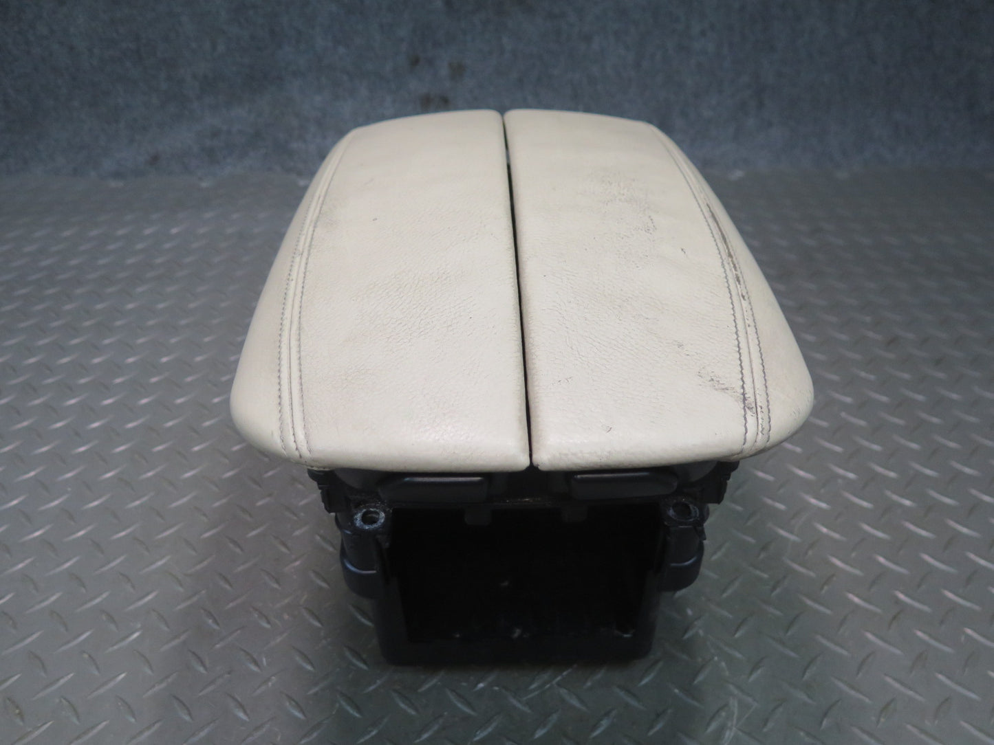 2014-2018 BMW F15 X5 Center Console Leather Armrest Compartment Storage
