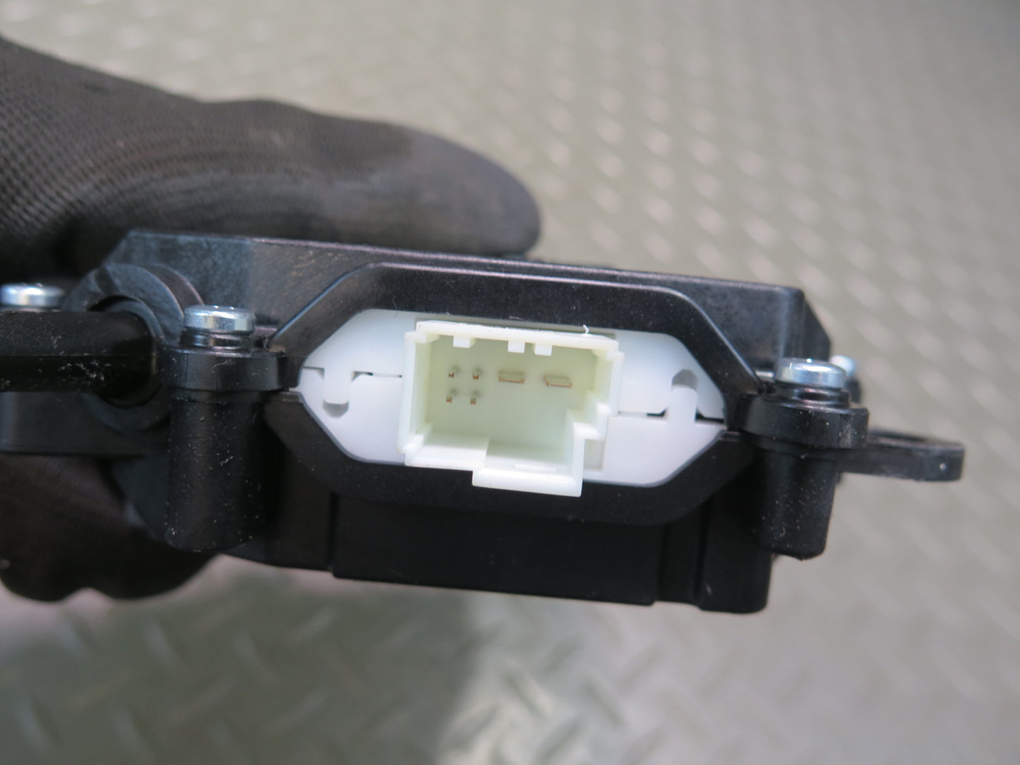 2014-2018 BMW F15 X5 Rear Trunk Liftgate Power Lock Actuator Motor 730344306
