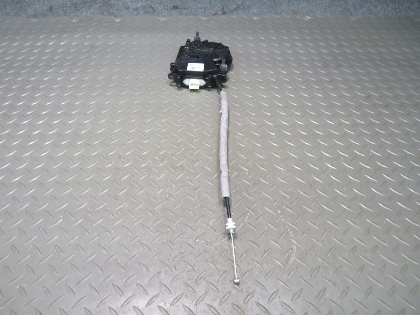 2014-2018 BMW F15 X5 Rear Trunk Liftgate Power Lock Actuator Motor 730344306