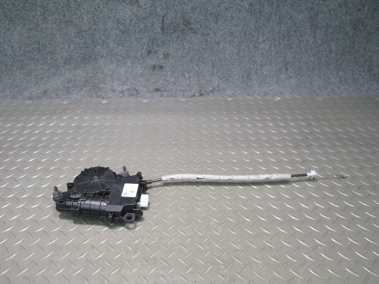 2014-2018 BMW F15 X5 Rear Trunk Liftgate Power Lock Actuator Motor 730344306
