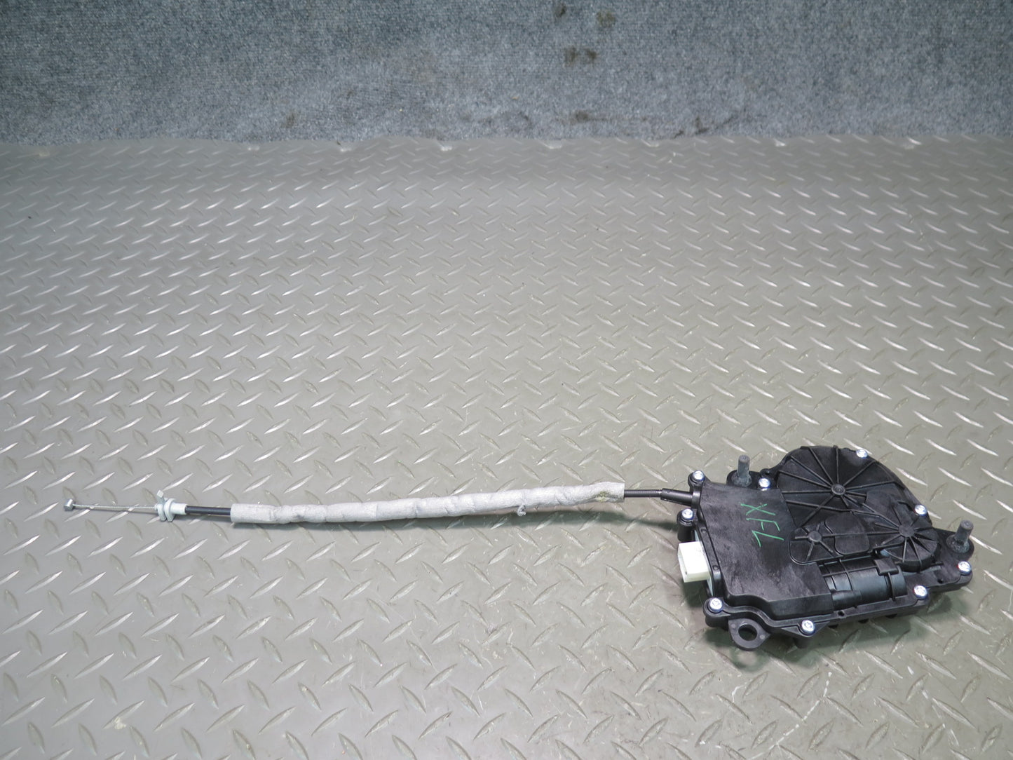 2014-2018 BMW F15 X5 Rear Trunk Liftgate Power Lock Actuator Motor 730344306