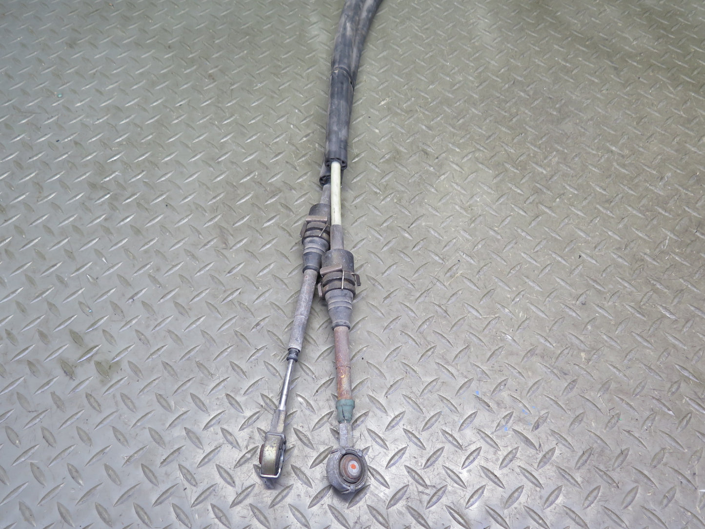 2000-2004 Porsche Boxster 986 5 Speed Manual Transmission Shifter Cable