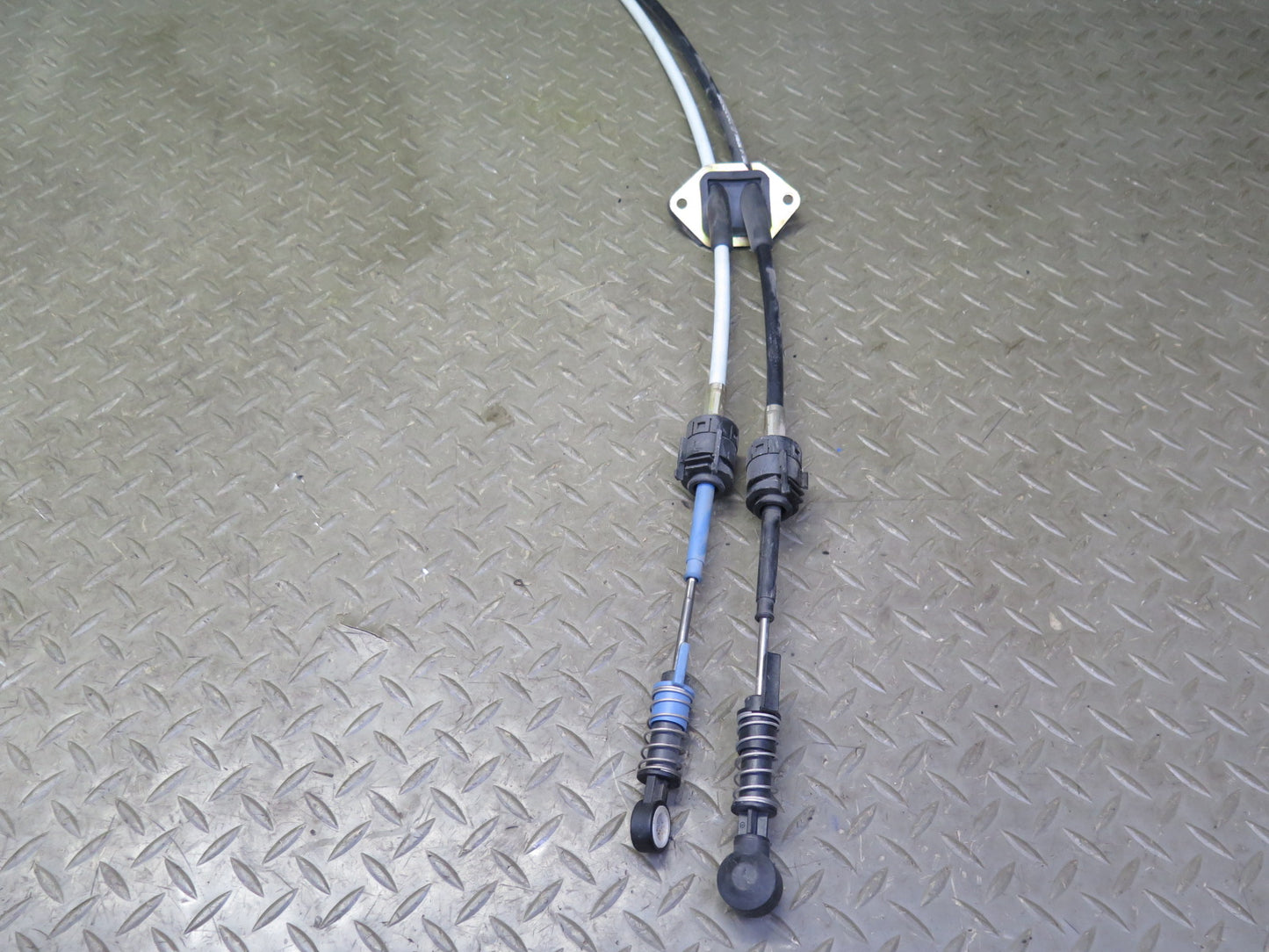 2000-2004 Porsche Boxster 986 5 Speed Manual Transmission Shifter Cable
