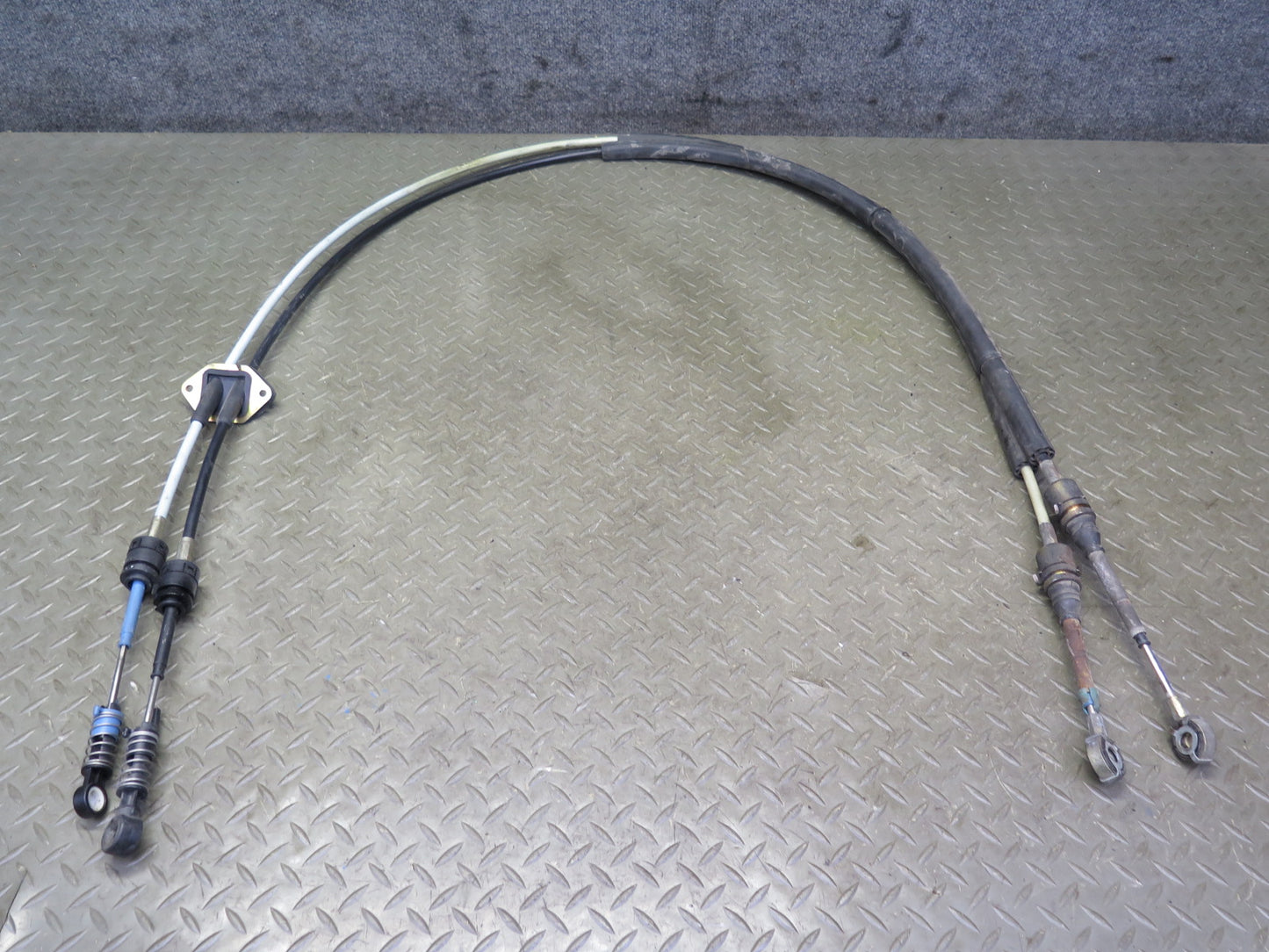 2000-2004 Porsche Boxster 986 5 Speed Manual Transmission Shifter Cable
