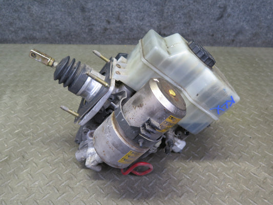 2003-2007 Lexus UZJ100L LX470 Anti Lock Brake ABS Pump w Brake Master Cylinder