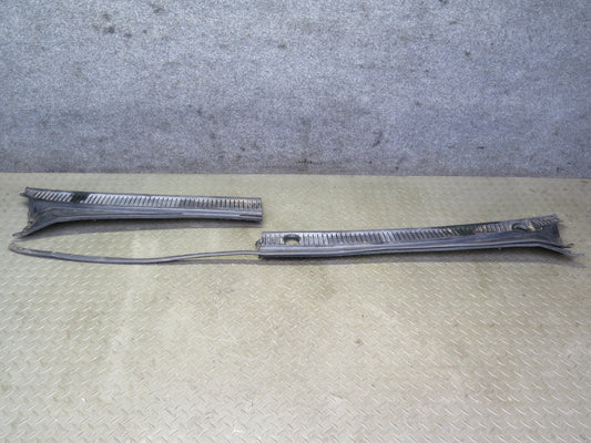 1998-2004 Lexus J100 LX470 Front Left & Right Windshield Vent Cowl Seal Set