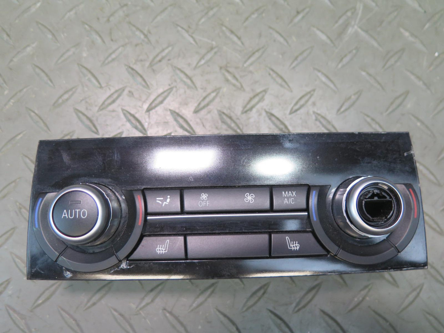 2014-2018 BMW F15 X5 Rear A/C Heater Climate Control Switch Panel 9332029