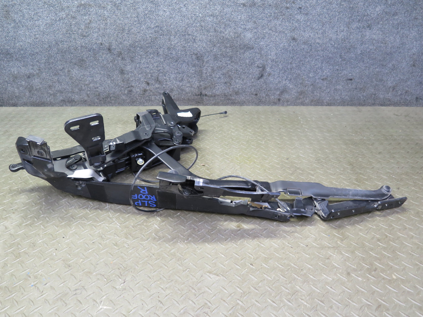 03-08 Mercedes R230 Sl-class Convertible Set of 2 Hard TOP Roof Hinge Set OEM