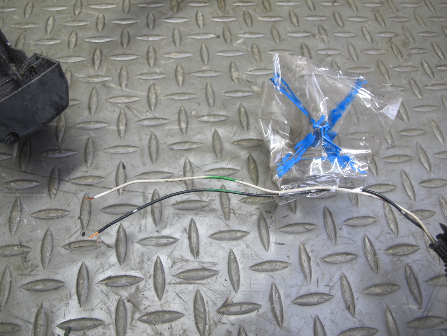 2008 Lexus USE20L Is-f Under Hood Engine Bay Wire Wiring Harness w Fuse Box OEM