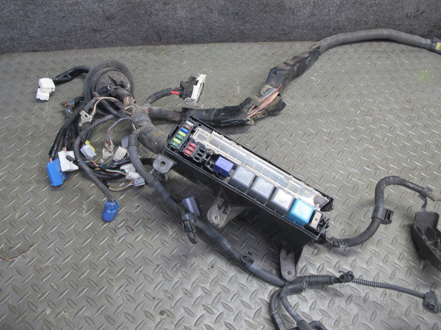 2008 Lexus USE20L Is-f Under Hood Engine Bay Wire Wiring Harness w Fuse Box OEM