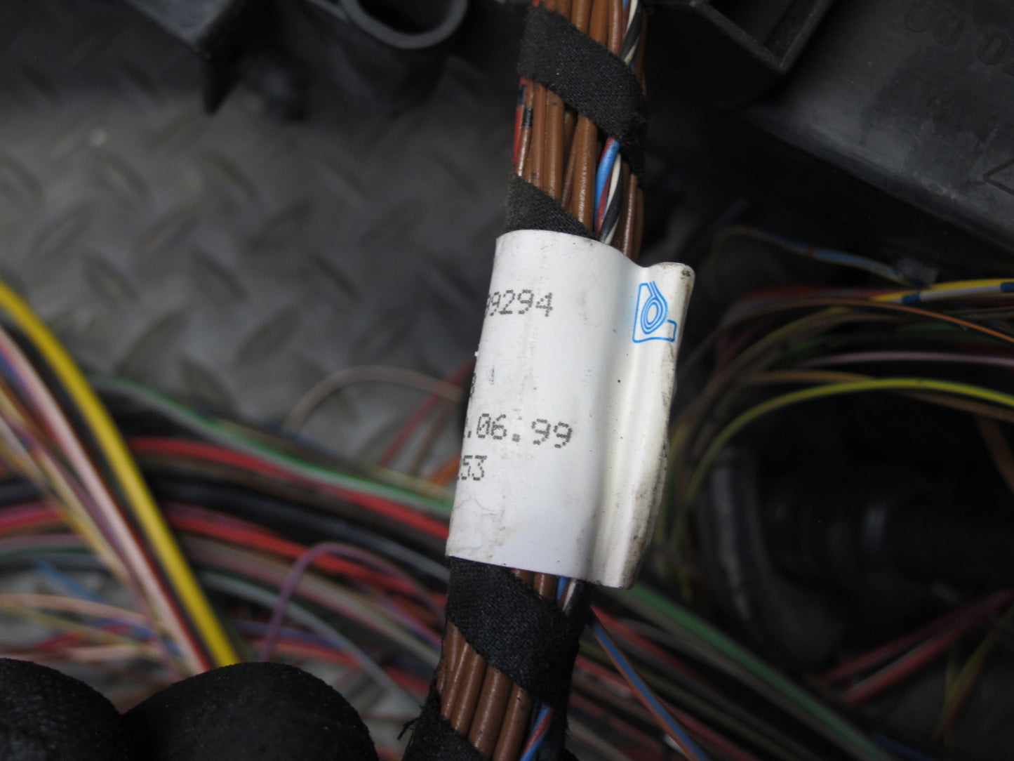 1999 Porsche 911 996 3.4L M96.01 RWD A/T Engine Motor Wire Wiring Harness