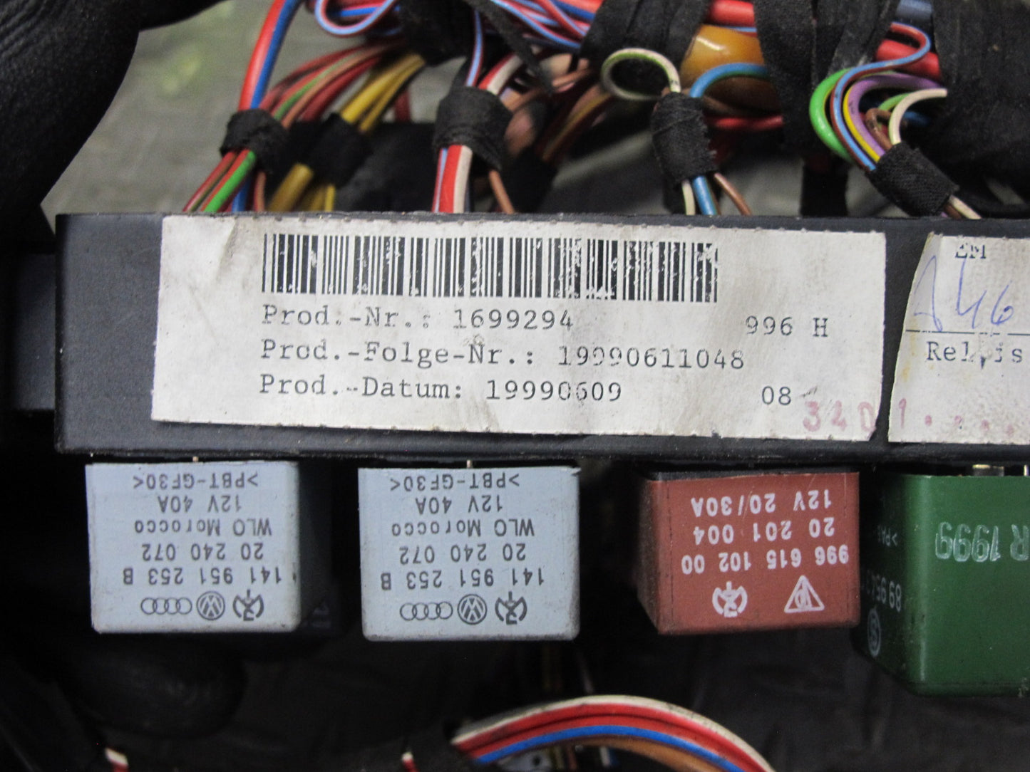 1999 Porsche 911 996 3.4L M96.01 RWD A/T Engine Motor Wire Wiring Harness