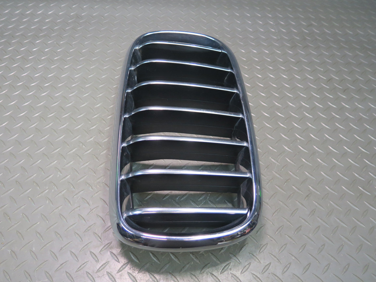 2014-2018 BMW F15 X5 Front Left & Right Hood Kidney Set of 2
