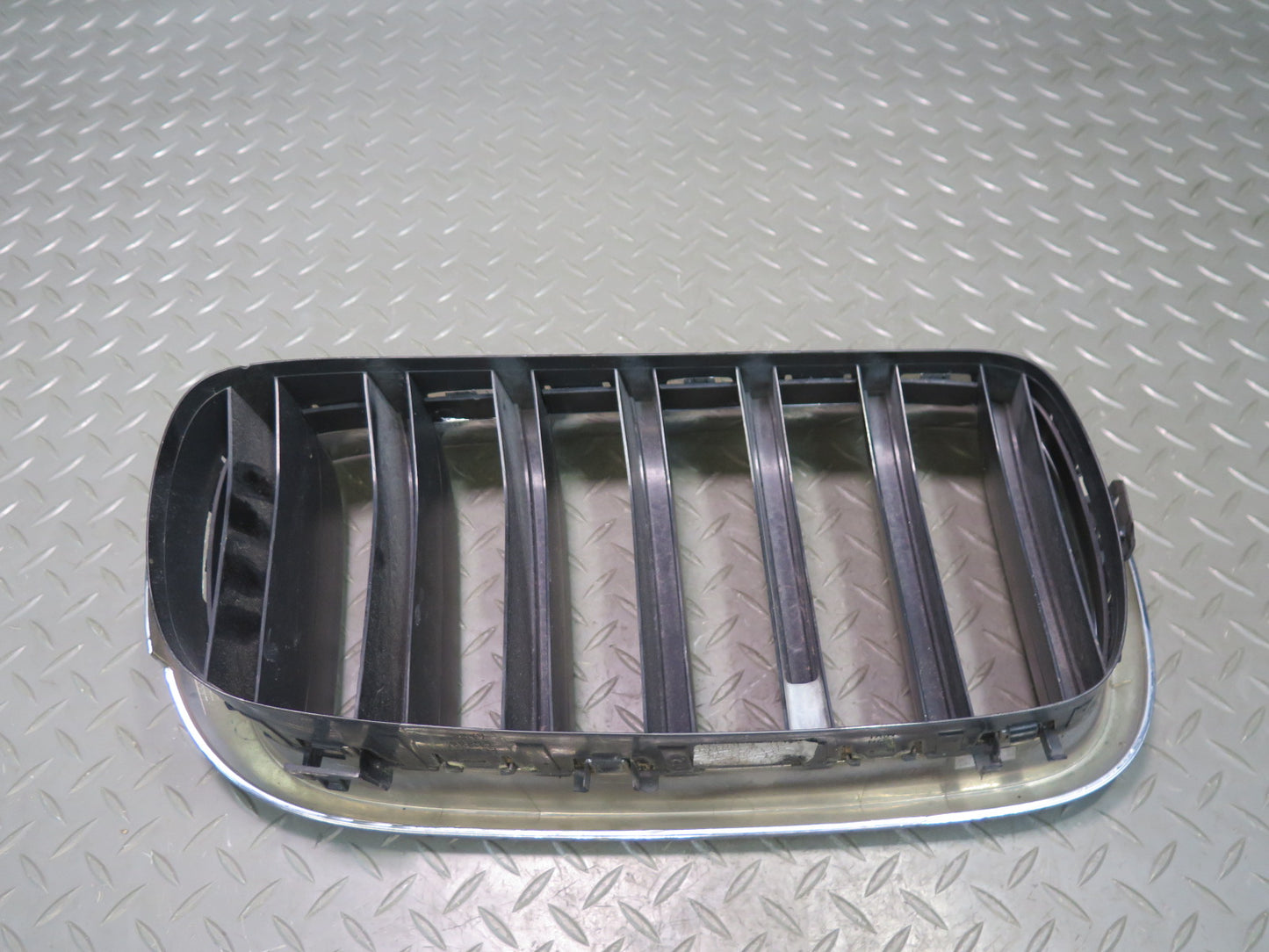2014-2018 BMW F15 X5 Front Left & Right Hood Kidney Set of 2